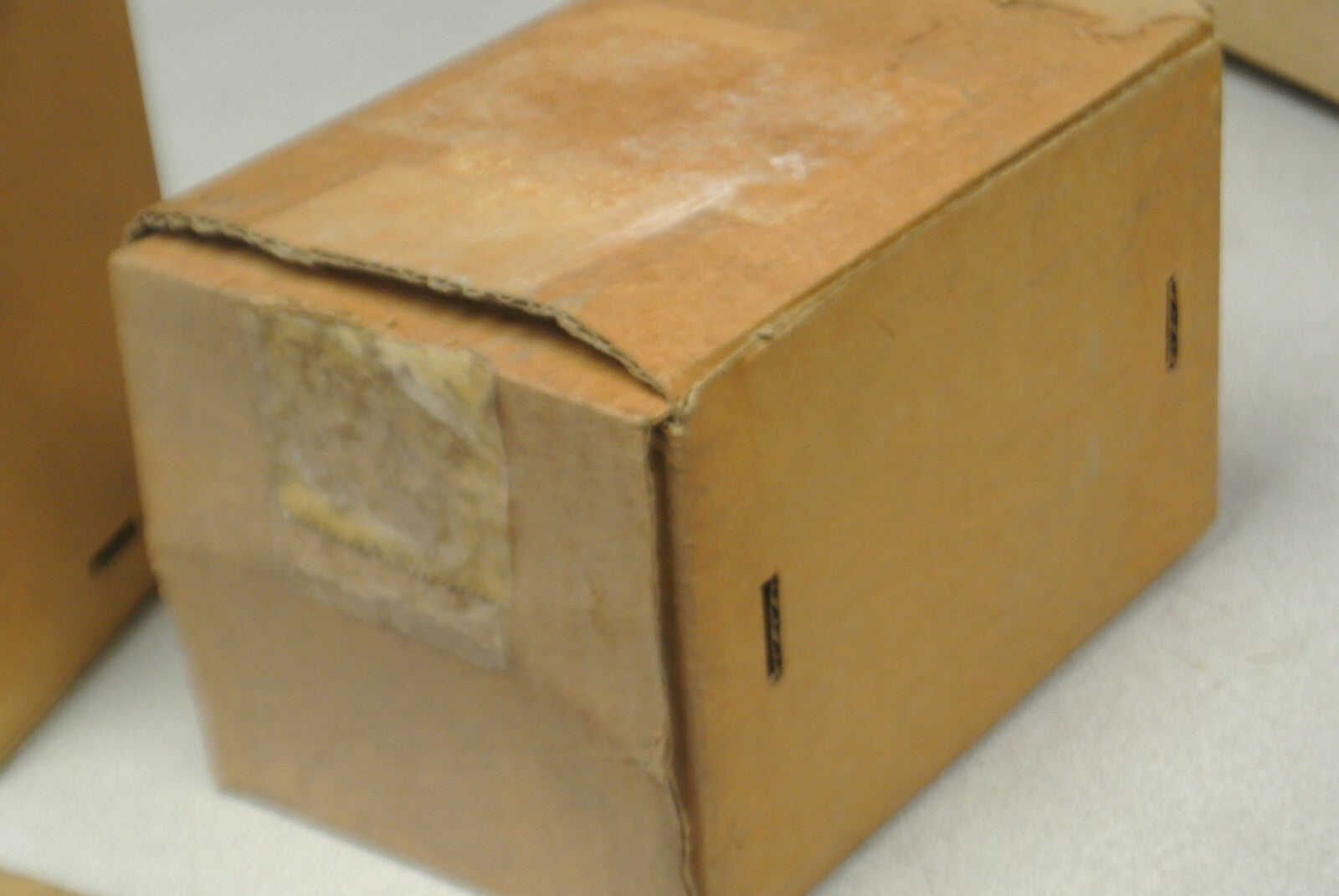 BRYANT 67FSC30 FUSED DISCONNECT SWITCH / 30A / 3-POLE / 600VAC / NEW SURPLUS10