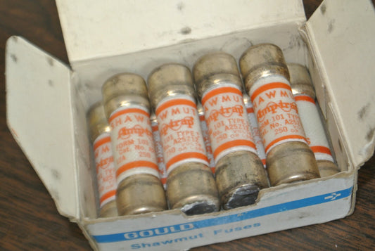 LOT of 9 / GOULD-SHAWMUT A25Z12 FUSE / 12A / 250V / NEW SURPLUS0