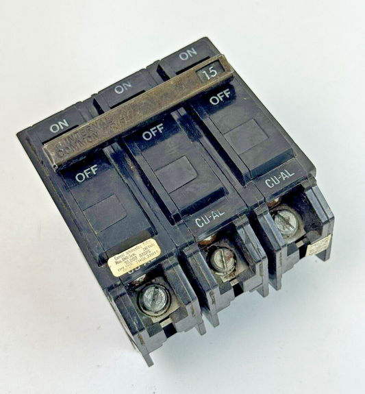 GE - THQL32015 - COMMON TRIP CIRCUIT BREAKER - 3 POLE, 15 A, 240 VAC0