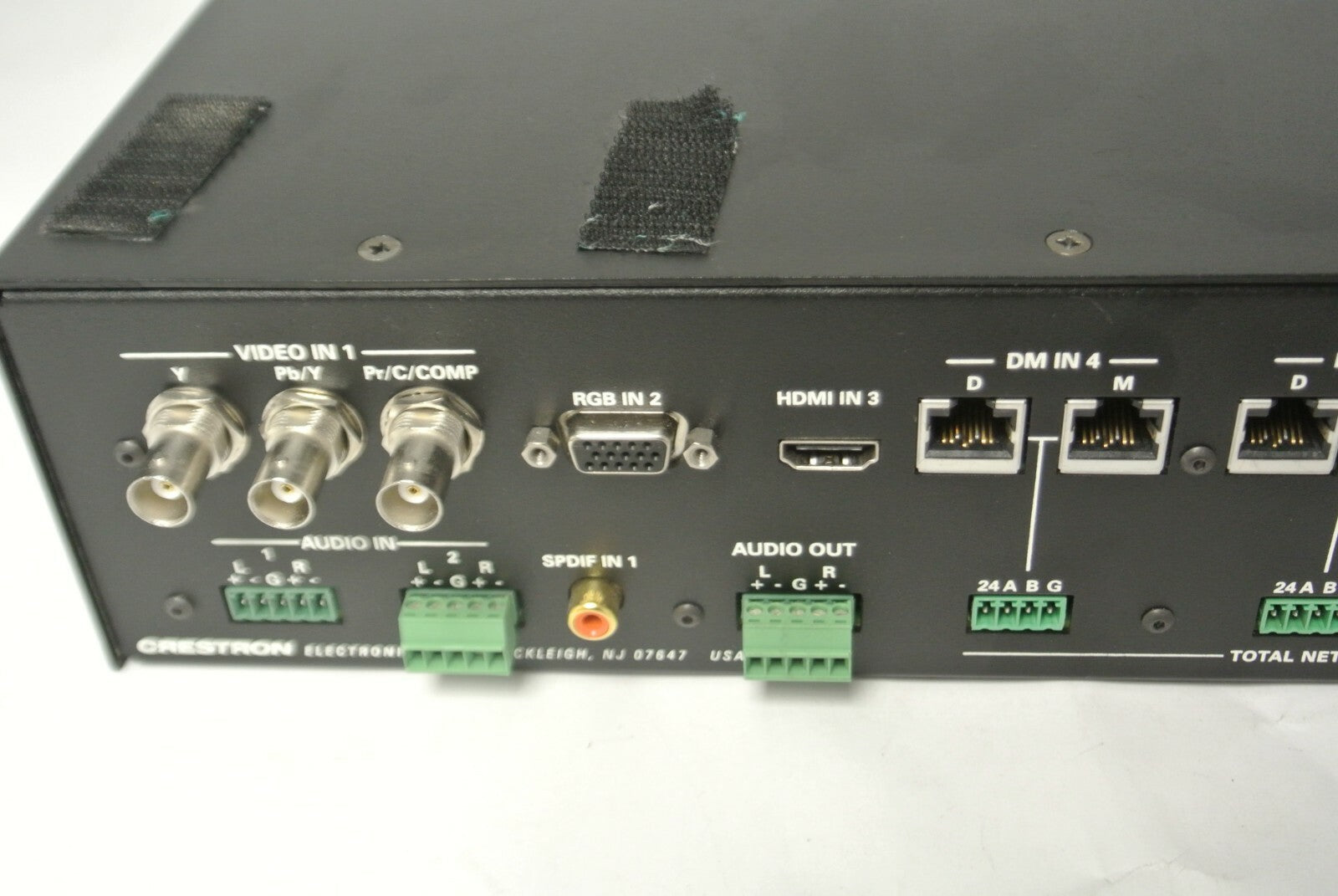 CRESTRON 6x1 DigitalMedia SWITCHER and INTERFACE / HDMI, RGB, BNC7