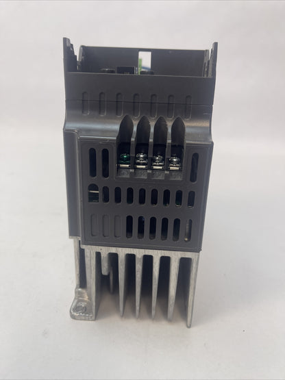 DELTA VFD015E23A VARIABLE FREQUENCY DRIVE OUTPUT 0-240VAC 7.5A 2.9KVA INPUT 200-6