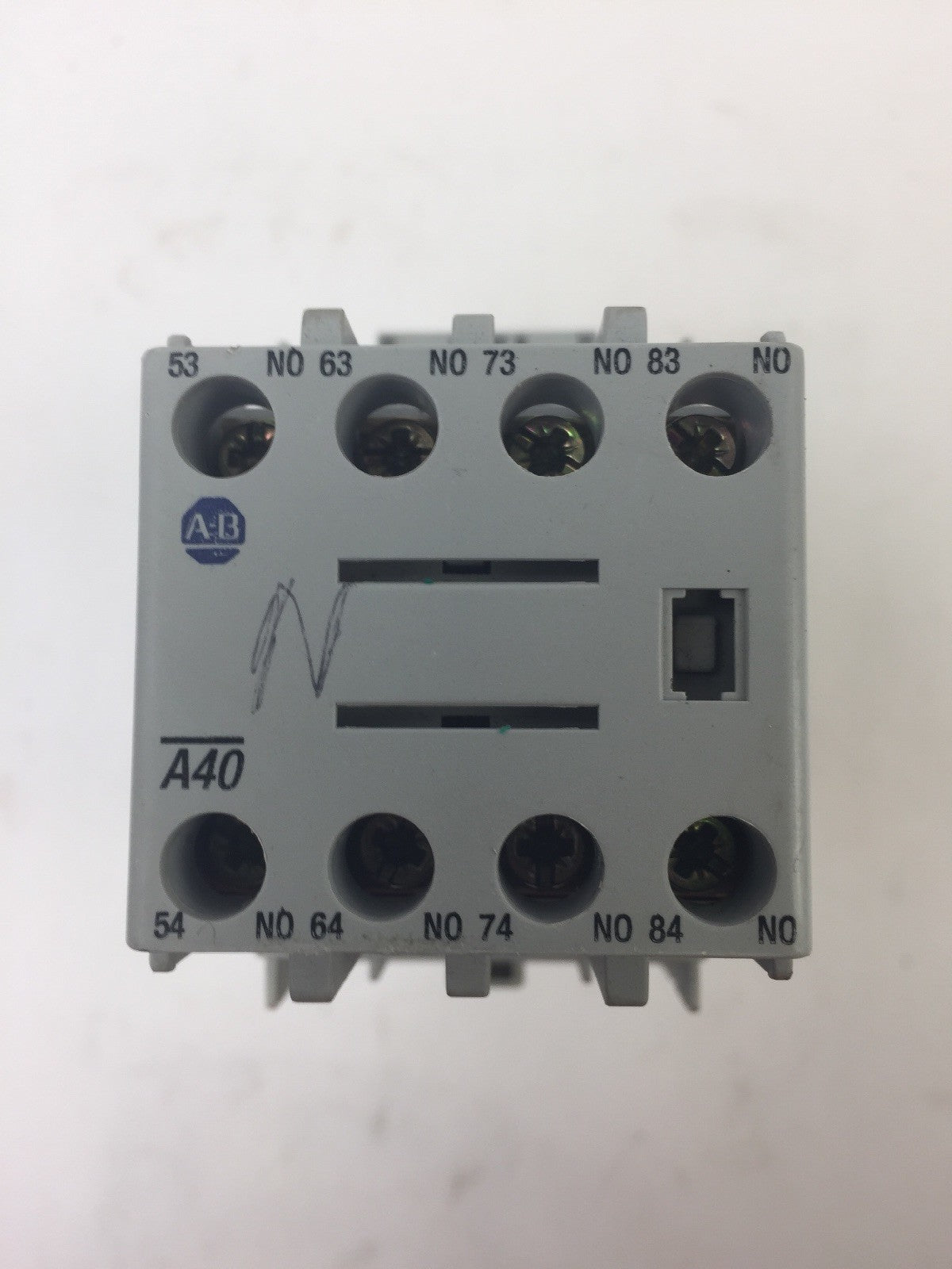 ALLEN BRADLEY 700-CF400D* CONTACTOR  600VAC 25A COIL 24VDC 100-F 100-FSD2505