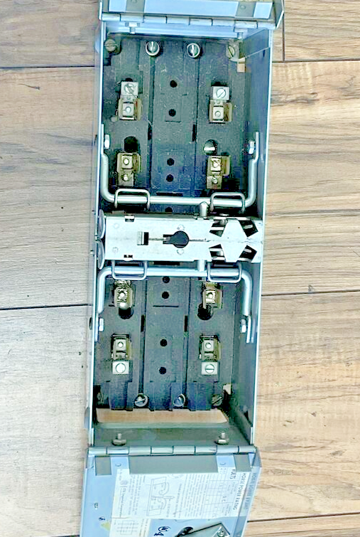 ITE V2B2211LR CLAMPMATIC VACU-BREAK PANELBOARD SWITCH 30A 250V 2POLE 3HP8