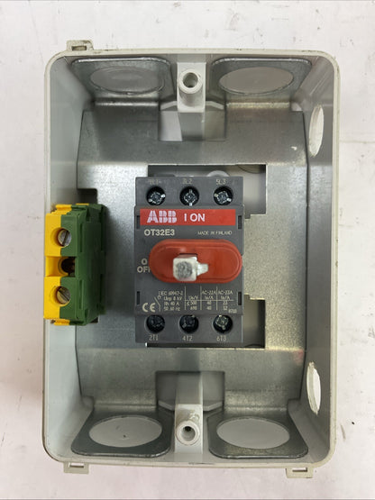 ABB EOT32 DISCONNECT SWITCH 40A 600VAC TYPE 3R, 121