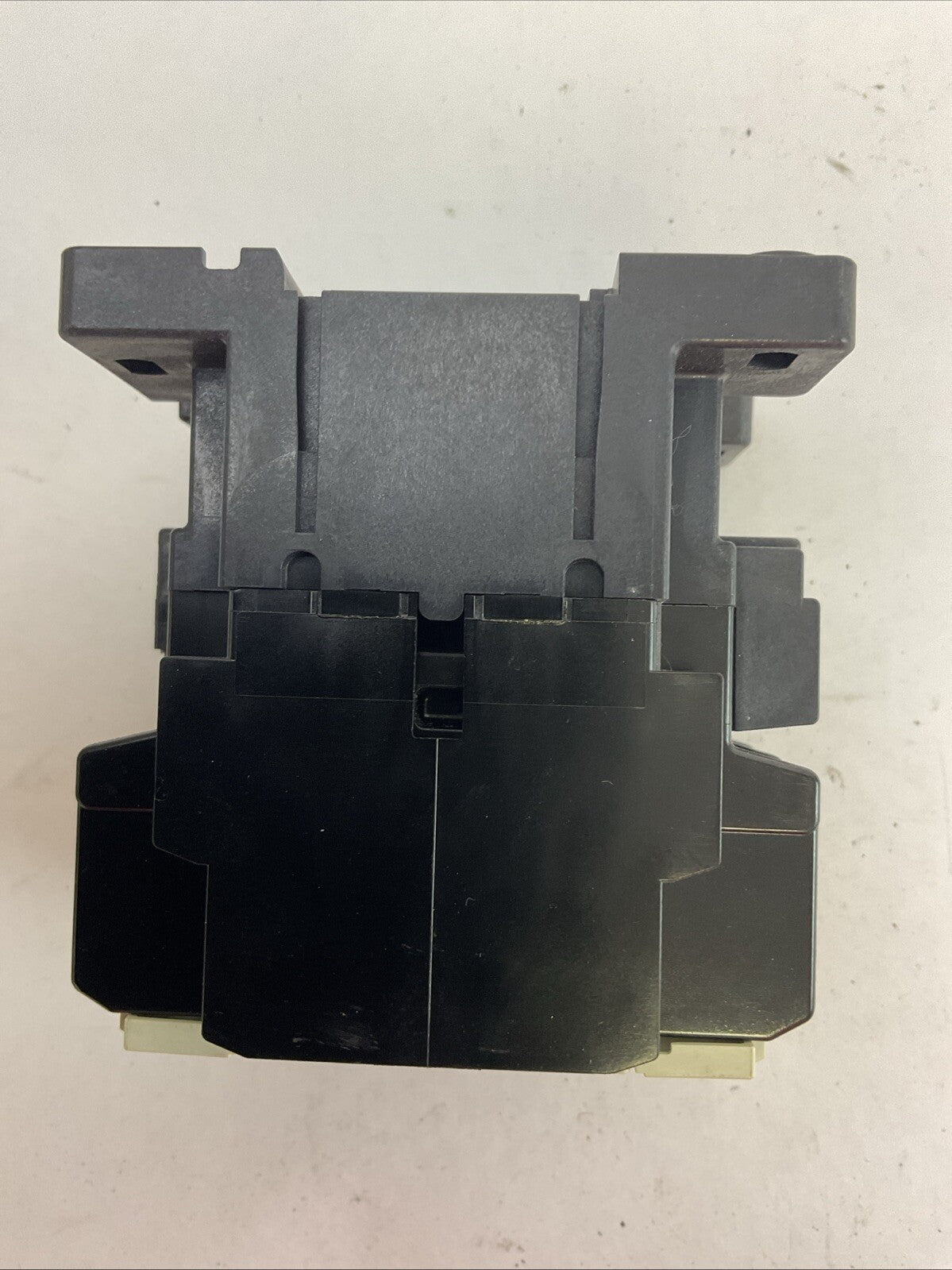 FUJI SC-N2 SC35BAA CONTACTOR 3NC1 600VAC 3PH 30HP 60A COIL 220-240V 60HZ3