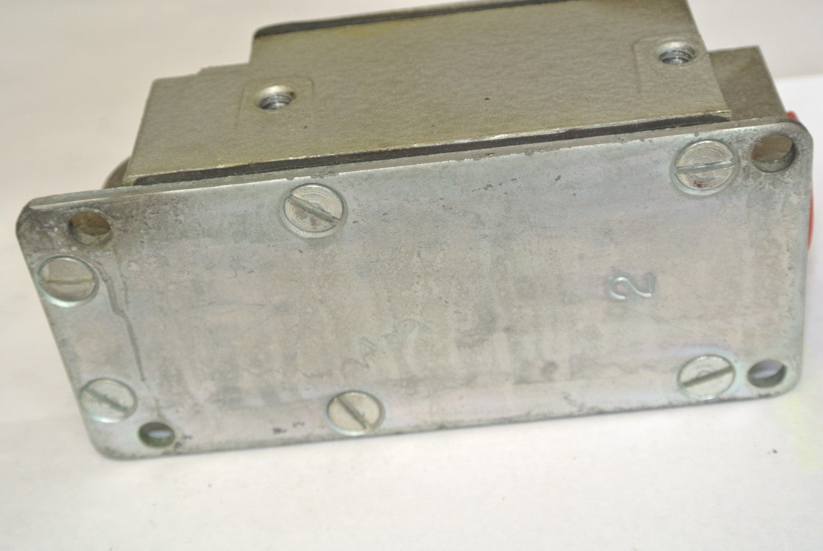 R.B. DENISON L100WNC-2M LIMIT SWITCH 600V MAX GOULD / TELEMECANIQUE NEW SURPLUS6