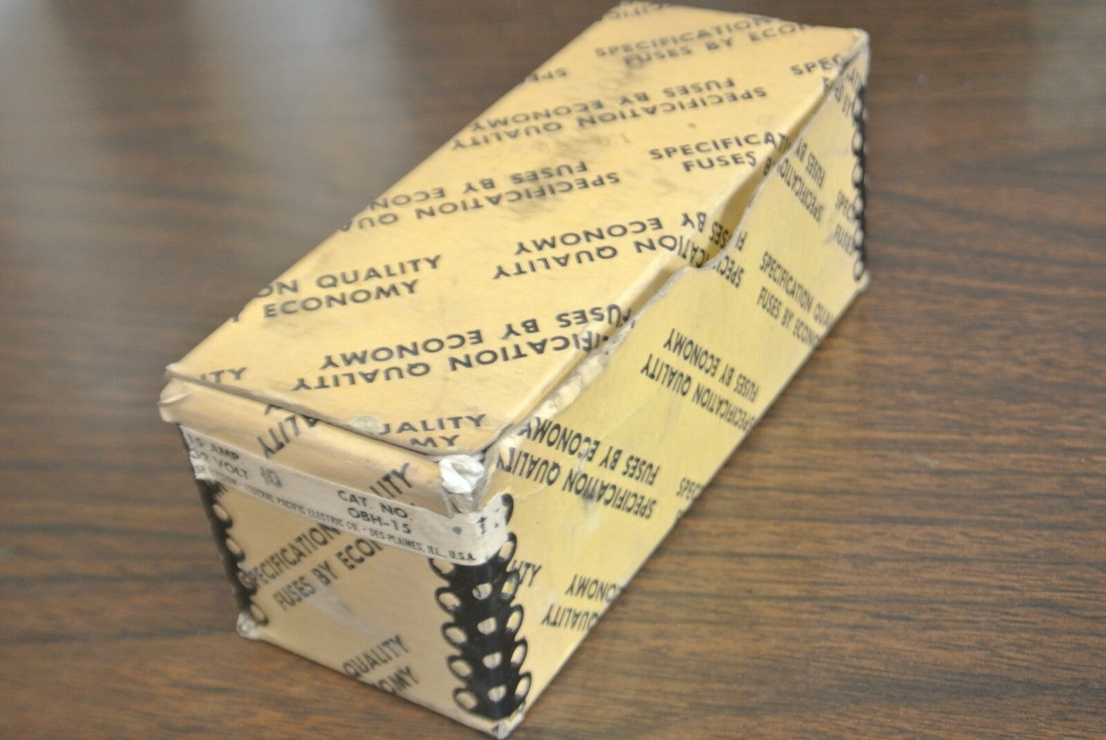 ECONOMY / FPE OBH-15 BOLT-ON FUSE / 15A / 32VDC / NEW SURPLUS6