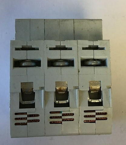 ALLEN BRADLEY 1492-SP3C030 CIRCUIT BREAKER SER.C 3A 415VAC4