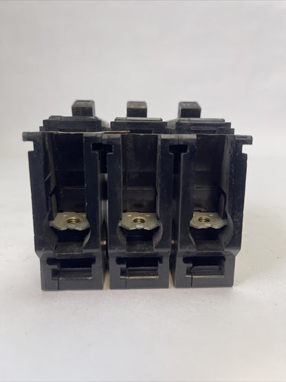 CUTLER HAMMER / WESTINGHOUSE QC3015H QUICKLAG C CIRCUIT BREAKER 15AMP 3P 240VAC1