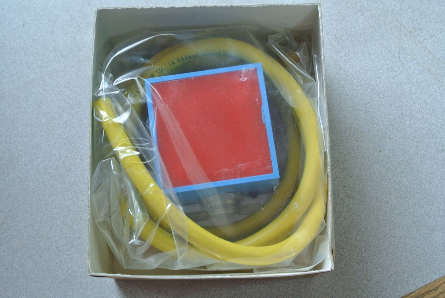 ISSC 9803-38 - SOLID STATE METALLIC PROXIMITY SWITCH - 90-250VAC, 6VA2