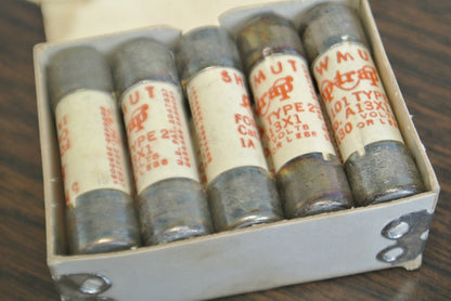 BOX of 10 / SHAWMUT A13X1 SEMICONDUCTOR FUSES / 1A / 130V / NEW SURPLUS0