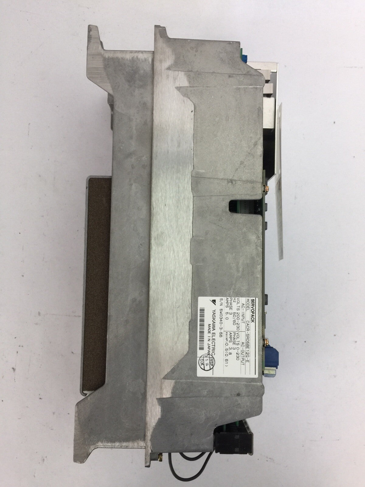 YASKAWA CACR-SR05BE12G-E AC SERVOPACK INPUT 200-230VAC 5A OUTPUT 0-230VAC  3.8A3