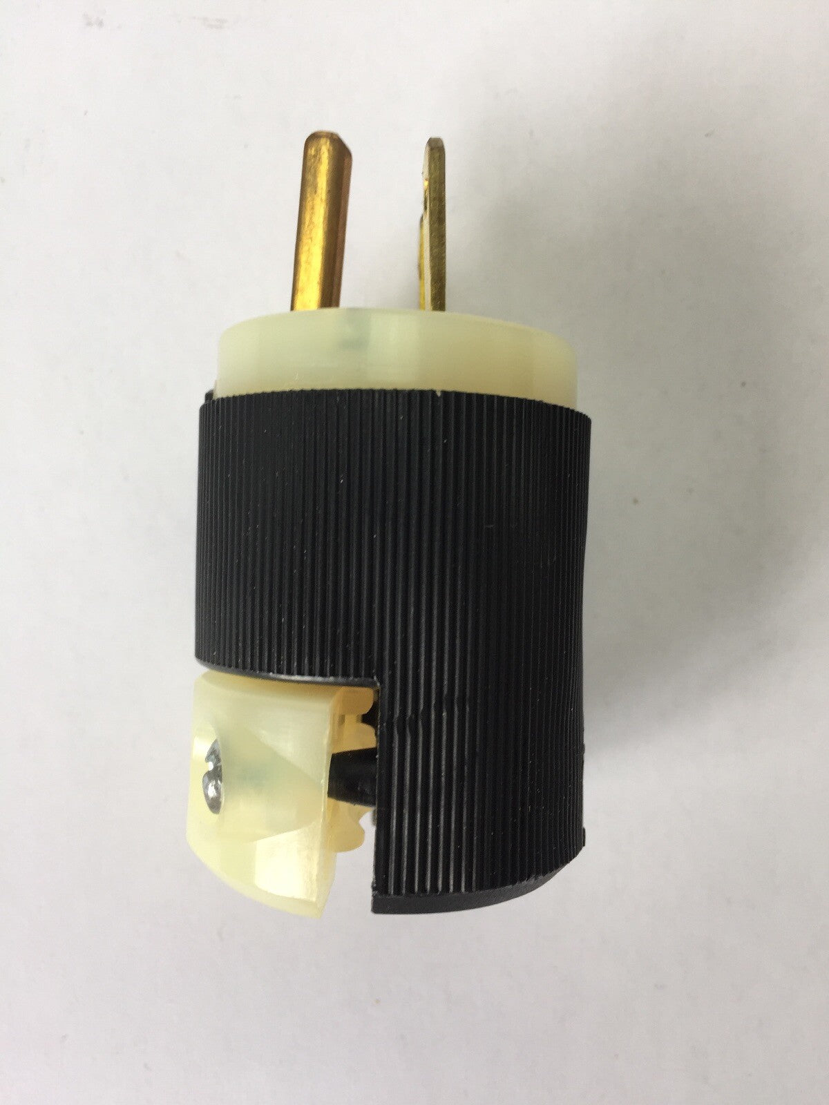 HUBBELL HBL5666C INSULGRIP PLUG 15A 250V 2POLE 3WIRE GROUNDING6