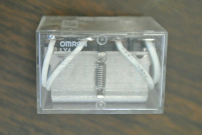 LOT of 3 / OMRON LY4 RELAY / 14-BLADE / 10A / 120VAC COIL / 240VAC / 28VDC5