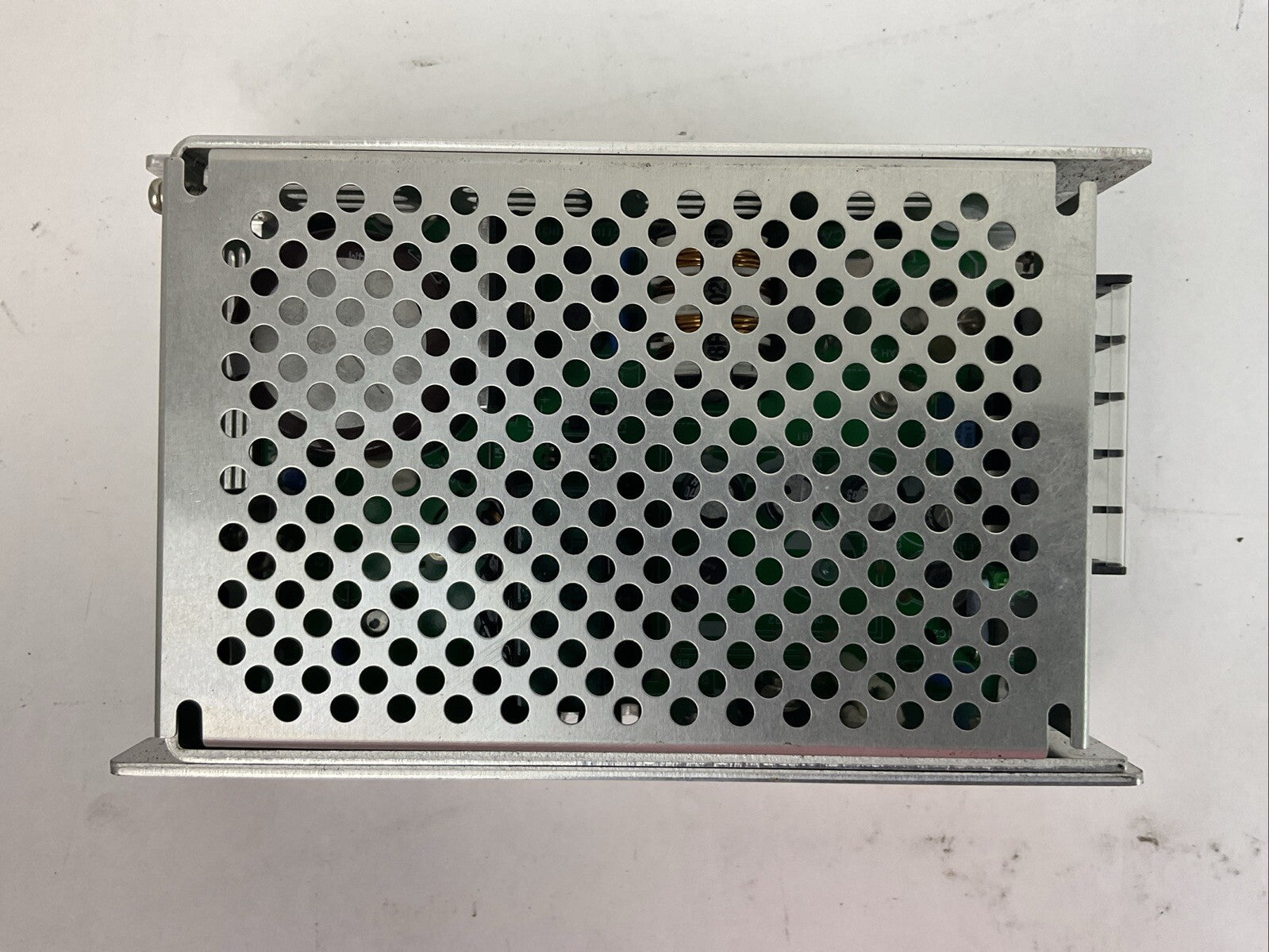 OMRON S8JX-G10024C POWER SUPPLY OUTPUT 24VDC 4.5A INPUT 100-240VAC 50/60HZ 2.5A4