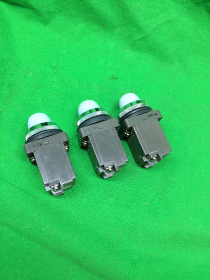 *LOT OF 3* IDEC WHITE CAP INDICATOR LIGHT APN 200/220V2
