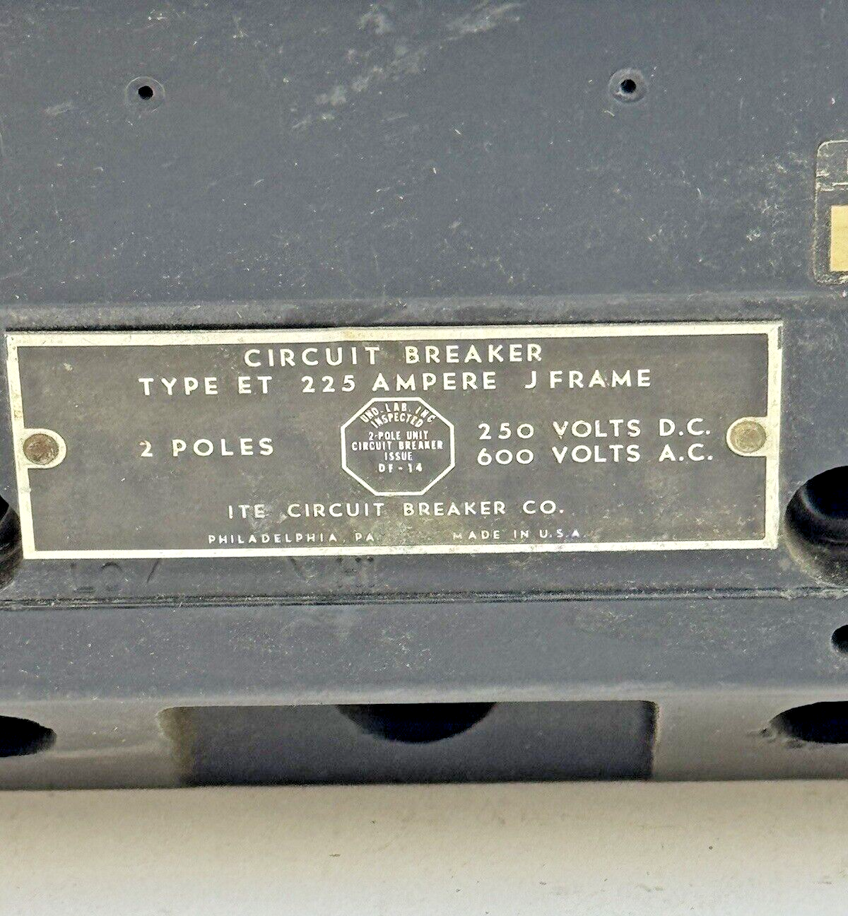 ITE - ET5905 - MOLDED CASE ET-225 CIRCUIT BREAKER - 175 A, 2 POLE, 600 VAC2