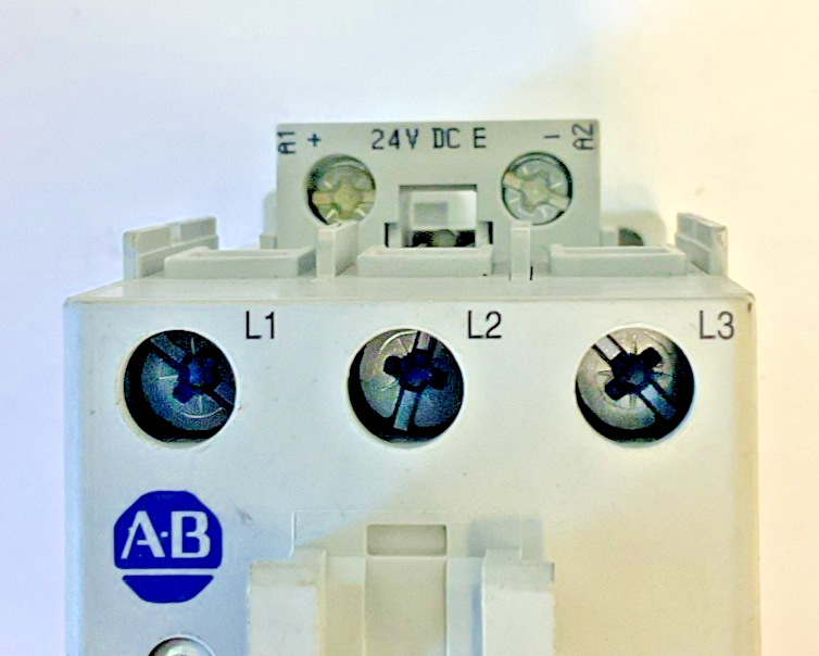 ALLEN BRADLEY 300-BOE*930 CONTACTOR  SER.B SIZE 1 27A 600VAC1