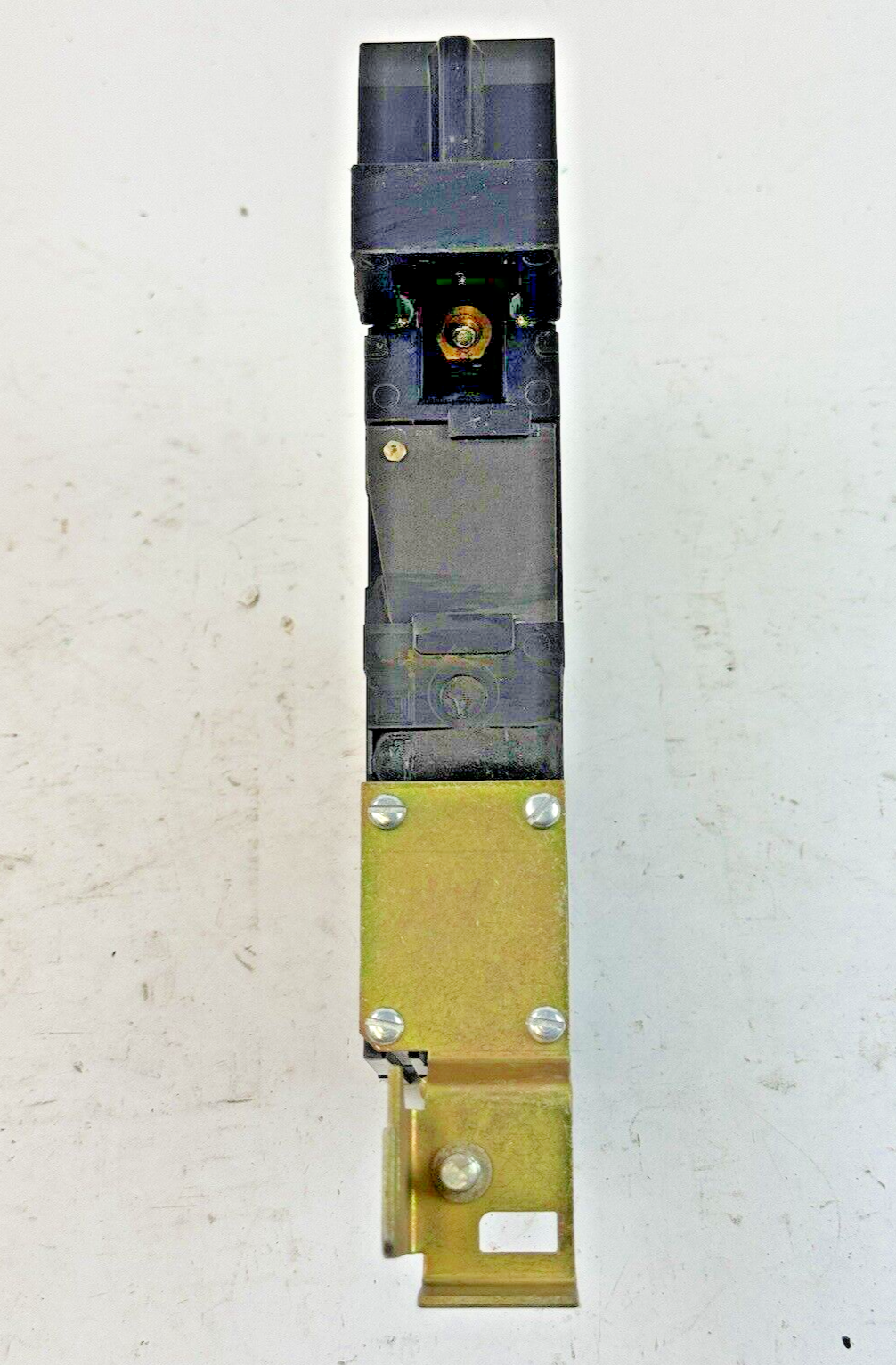 SQUARE D - FHB16090C - I-LINE MOLDED CASE CIRCUIT BREAKER - 1 POLE/ 90 A/ 277VAC9