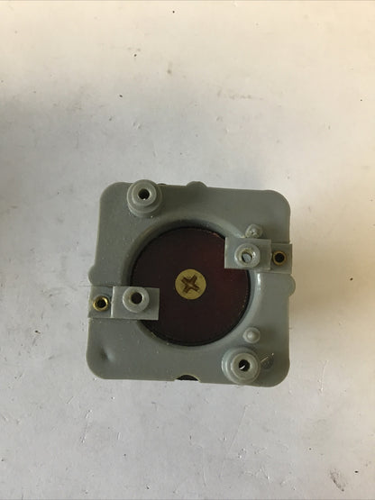  REES L1 BLACK PUSH BUTTON PLASTIC HOUSING4