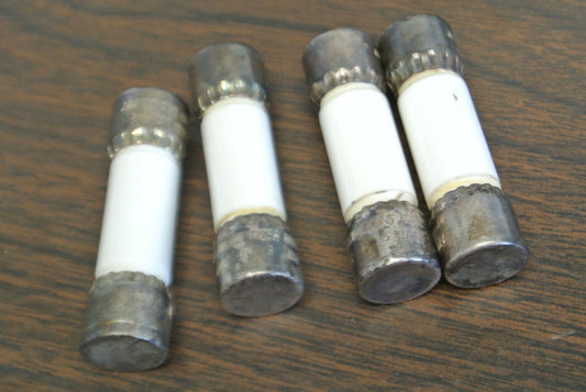 LOT of 4 / BUSSMANN FWH5 SEMICONDUCTOR FUSE / 500V / 5A / NEW SURPLUS0