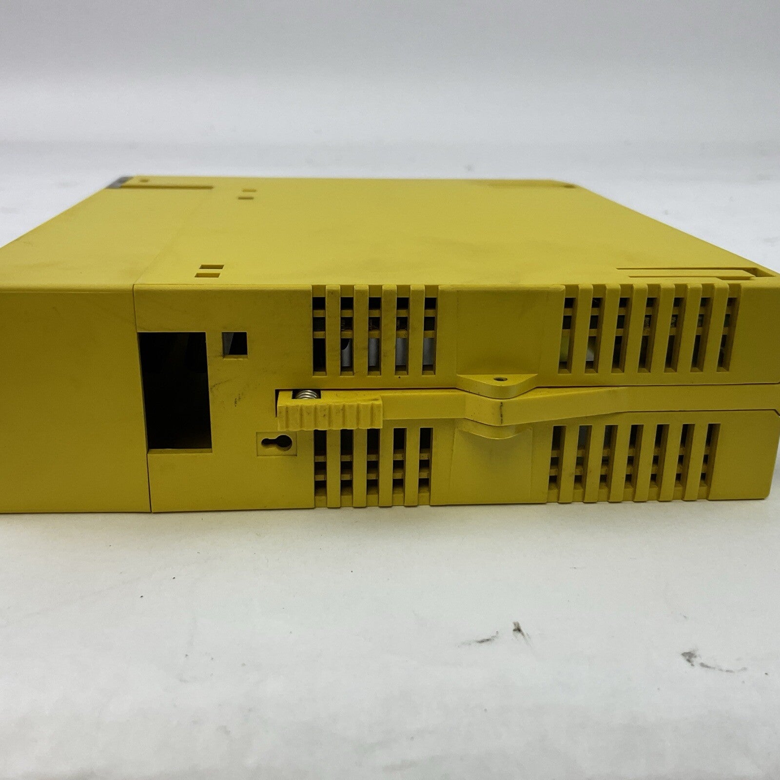 FANUC A03B-0819-C162 OUTPUT MODULE AOD32A14