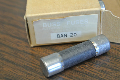 BOX of 10 / BUSS BAN-20 MIDGET FUSE / 20A / 250V / NEW SURPLUS / BAN202