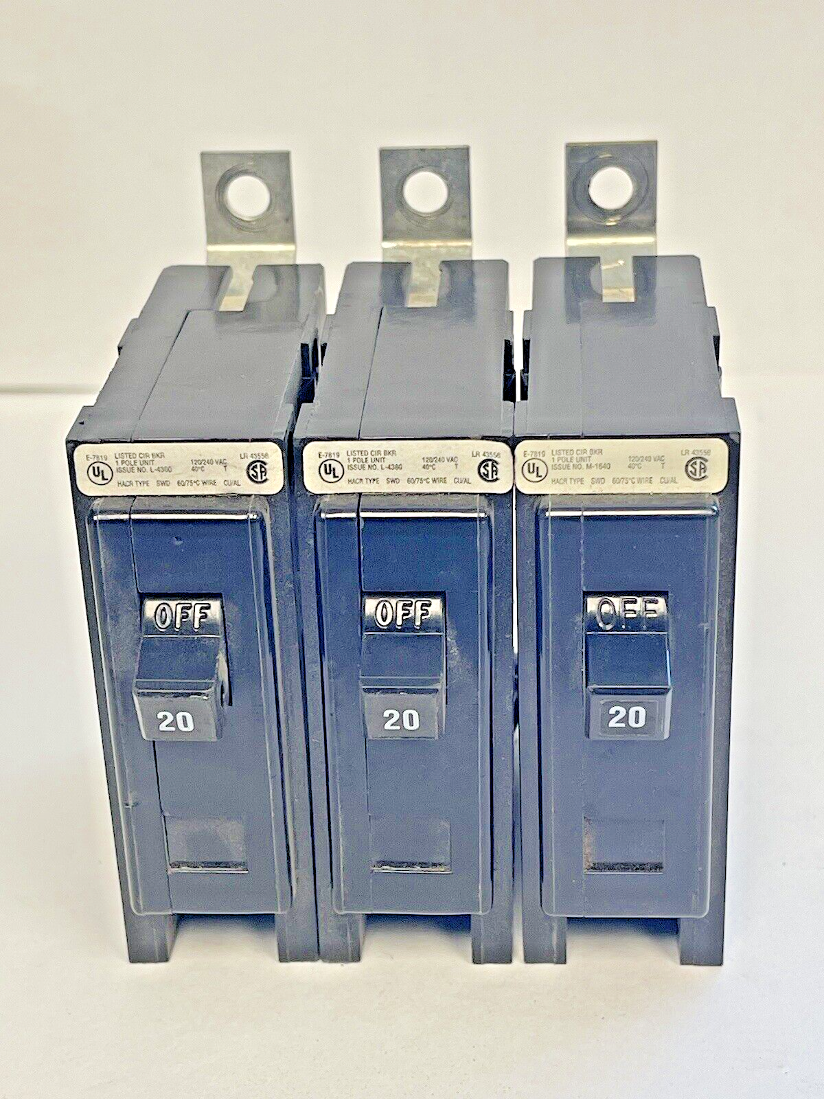 CUTLER-HAMMER WESTINGHOUSE *LOT OF 3* QBHW1020 - 20A/1 POLE/240 VAC/QUICKLAG-NEW1