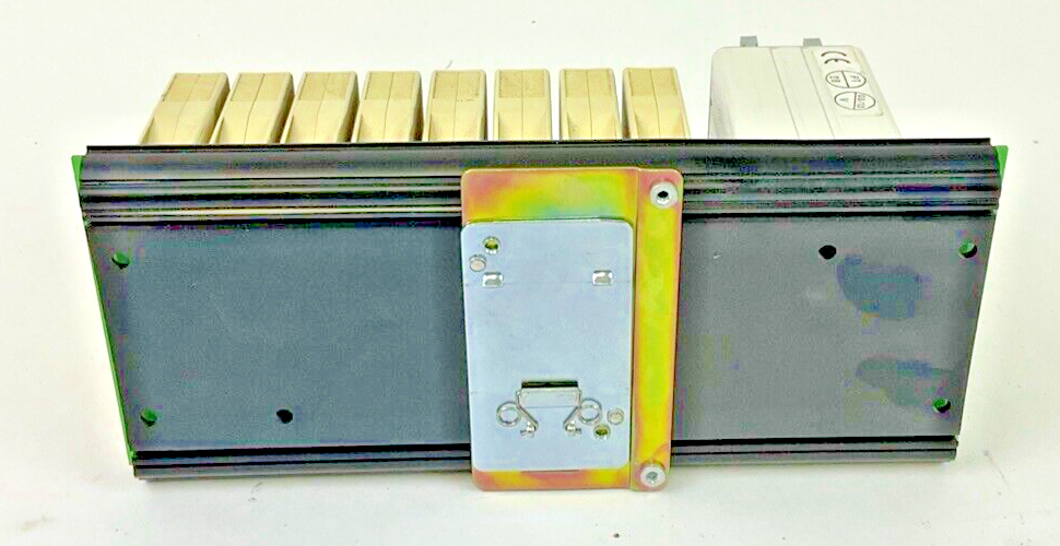 OPTO 22 SNAP8M W/ SNAP-OAC5(8) W/ SNAP B4  8 SLOT MODULE RACK4