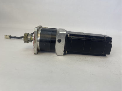 YASKAWA SGM7J-04A7C6E AC SERVO MOTOR 200VAC 2.5A 400W PF70L1-10-P2-S2-14-30-50-74