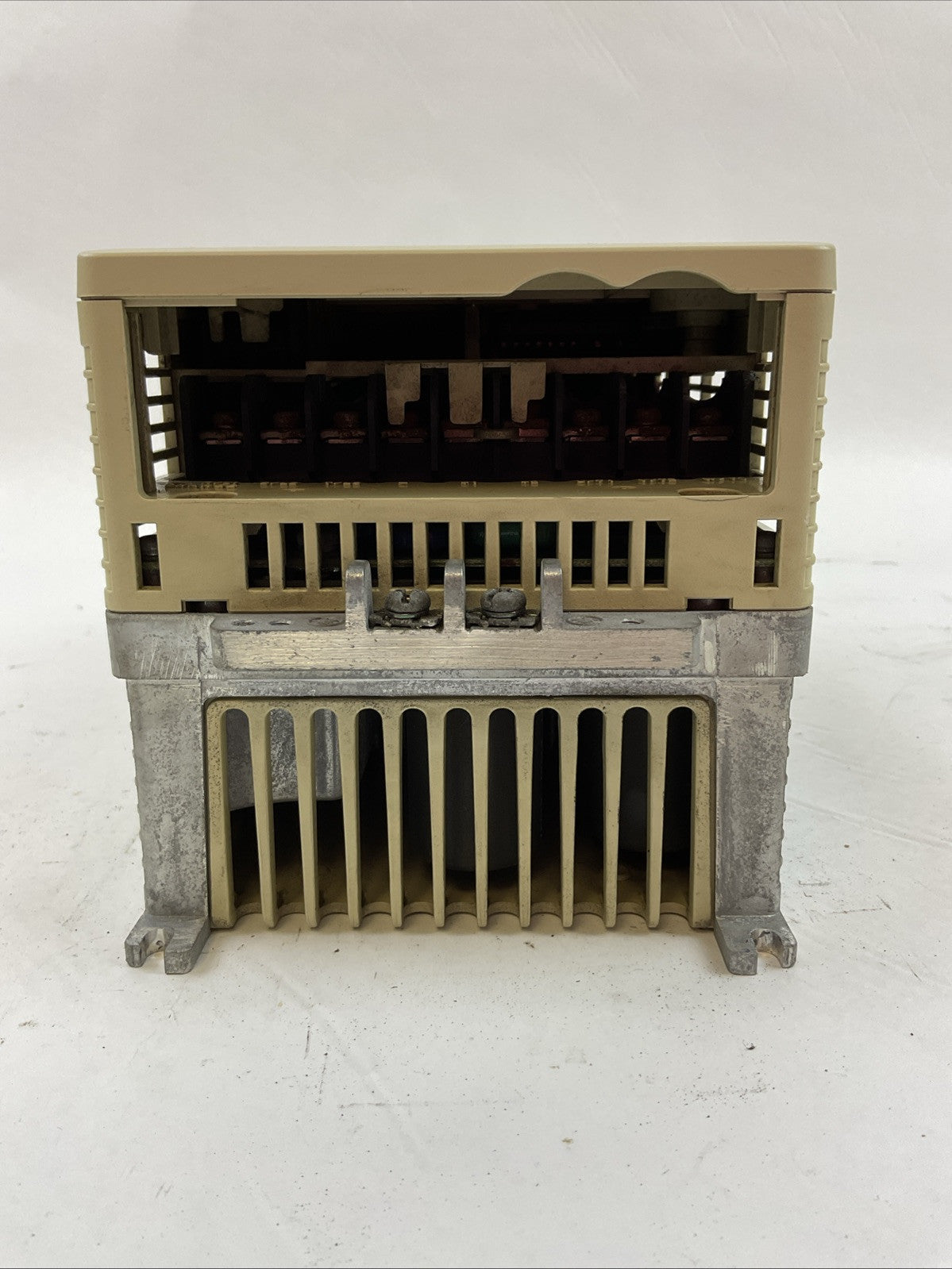 YASKAWA CIMR-VU4A0023FAA REV D V1000 AC DRIVE OUTPUT AC3PH 0-480V 23.0A/18.0A2