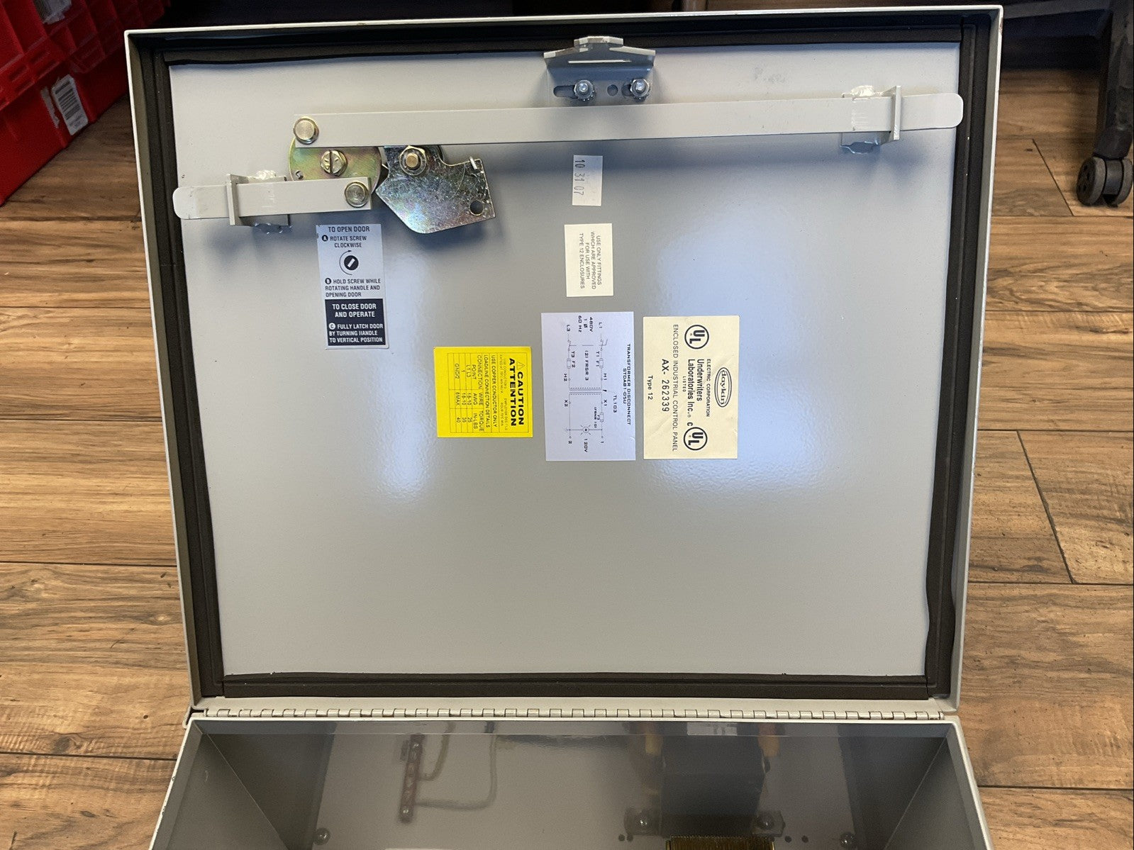 DAYKIN STDAB1-05U TRANSFORMER DISCONNECT 1000VA PRI 480V 2.3A SEC 120V 8.3A 1PH6