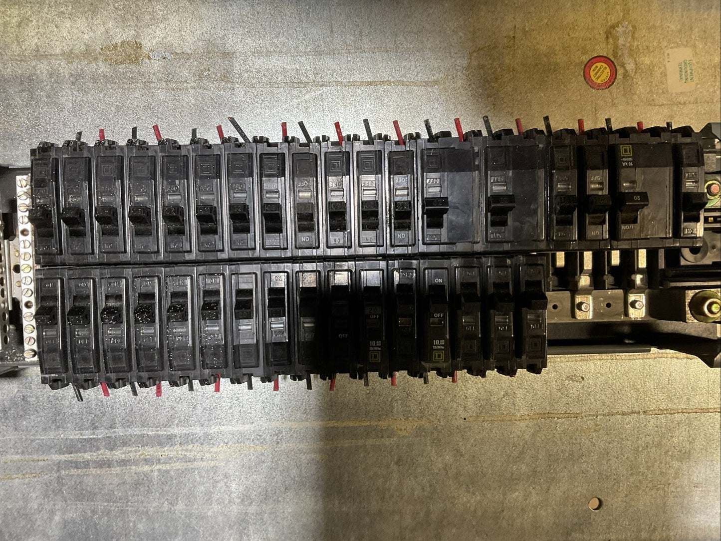 SQUARE D MSC50TS BREAKER PANELBOARD TYPE 1 SER E1 200A 120/240V 150AMP MAIN9