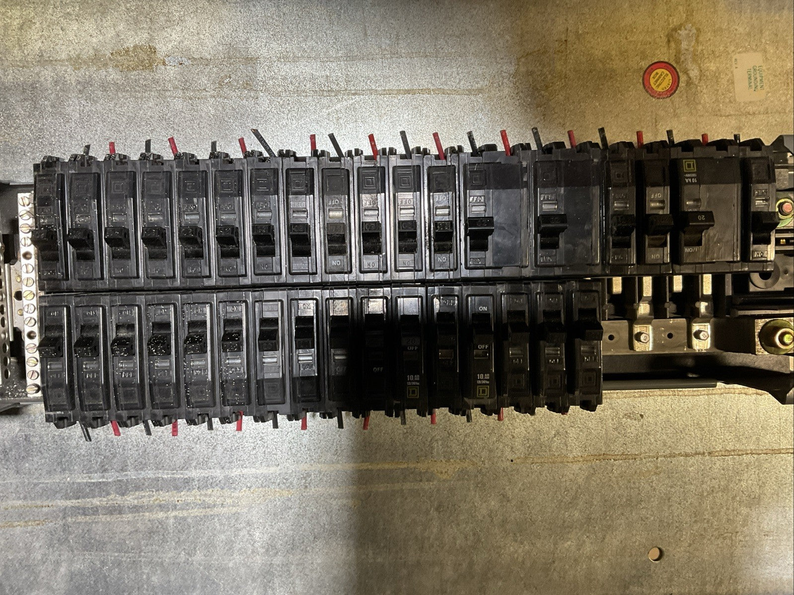 SQUARE D MSC50TS BREAKER PANELBOARD TYPE 1 SER E1 200A 120/240V 150AMP MAIN9