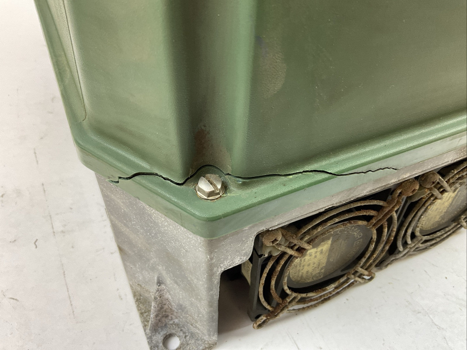 RELIANCE ELECTRIC 10V4260 AC DRIVE 10HP / 7.5KW OUTPUT 380-460VAC 14.2A5