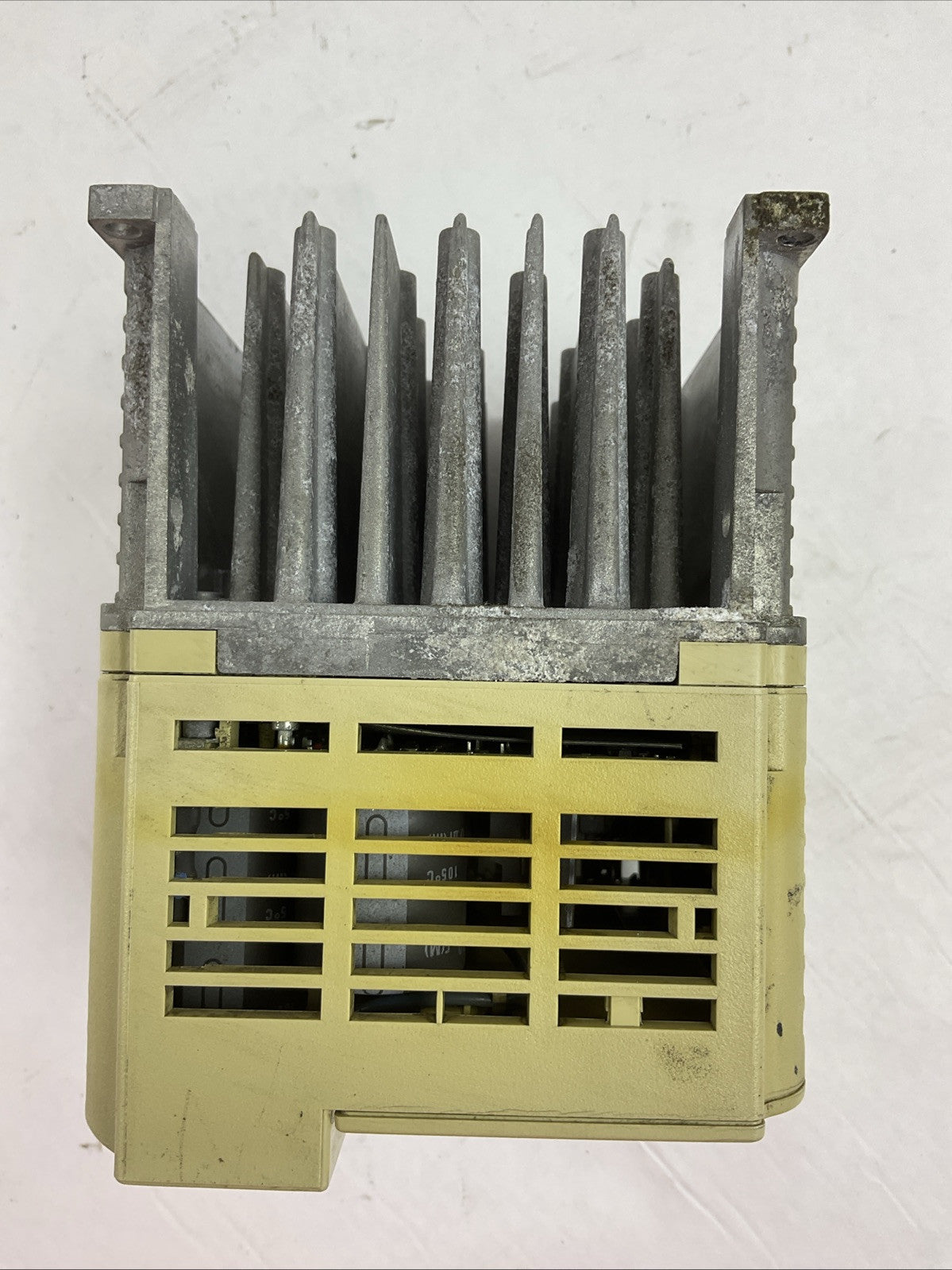 YASKAWA CIMR-JU4A0004BAA REV A J1000 AC DRIVE OUTPUT AC3PH 0-480V 4.1A/3.4A5