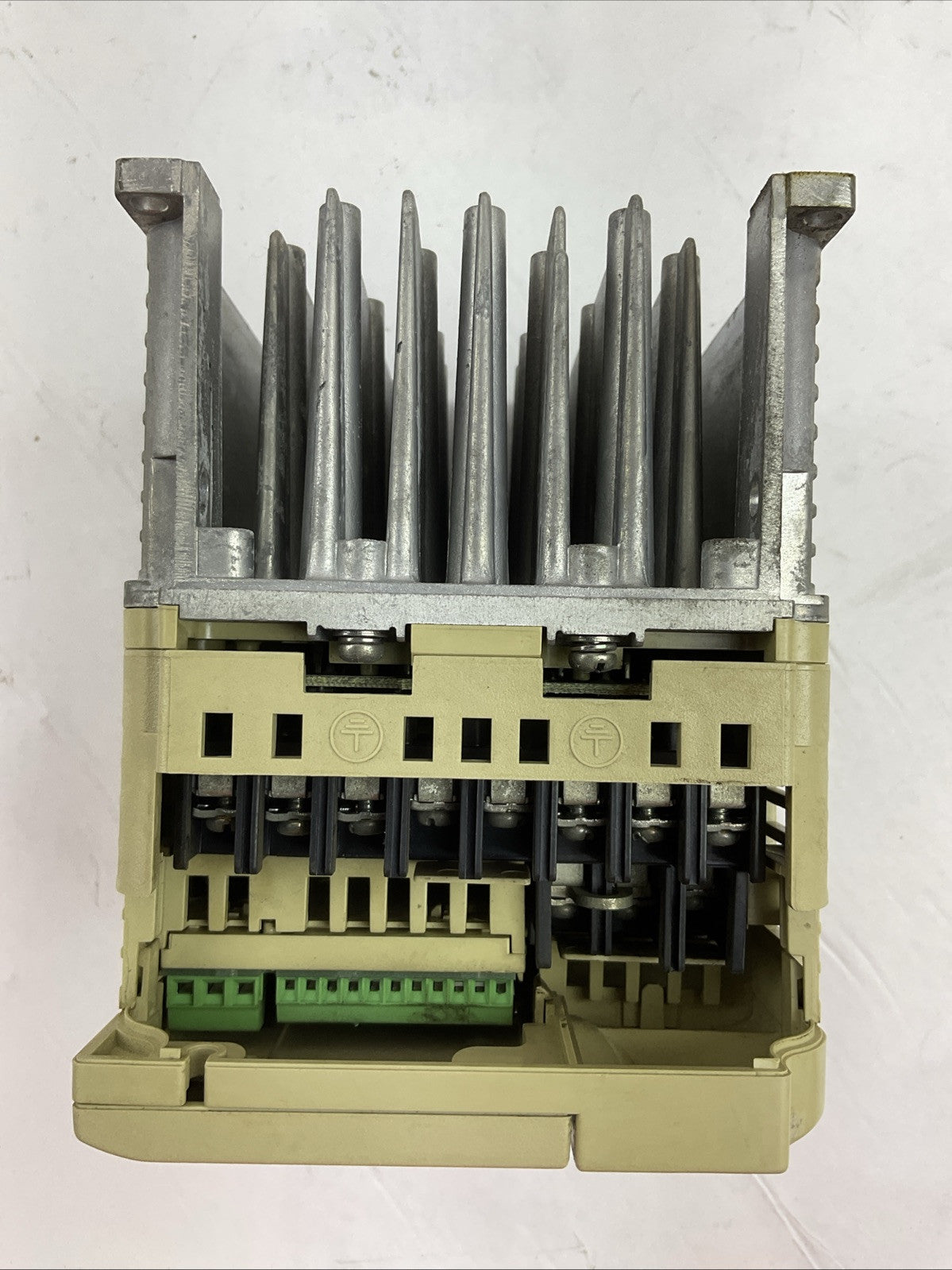 YASKAWA CIMR-JU4A0004BAA REV A J1000 AC DRIVE OUTPUT AC3PH 0-480V 4.1A/3.4A3