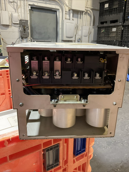 YASKAWA CIMR-F7U4055 AC DRIVE OUTPUT 3PH 0-480VAC HD 112A 85kVA ND 125A 95kVA IN1