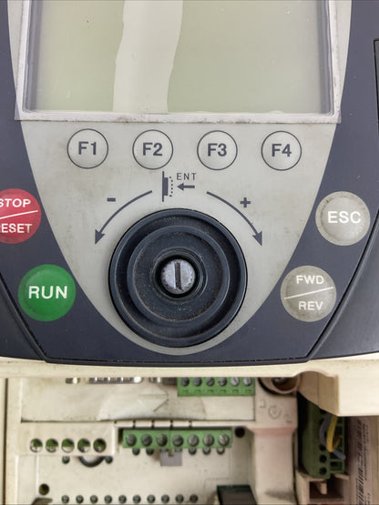 SCHNEIDER ELECTRIC ATV71HU55N4 VARIABLE SPEED DRIVE 5.5kW 7.5HP OUTPUT 0..460VAC3