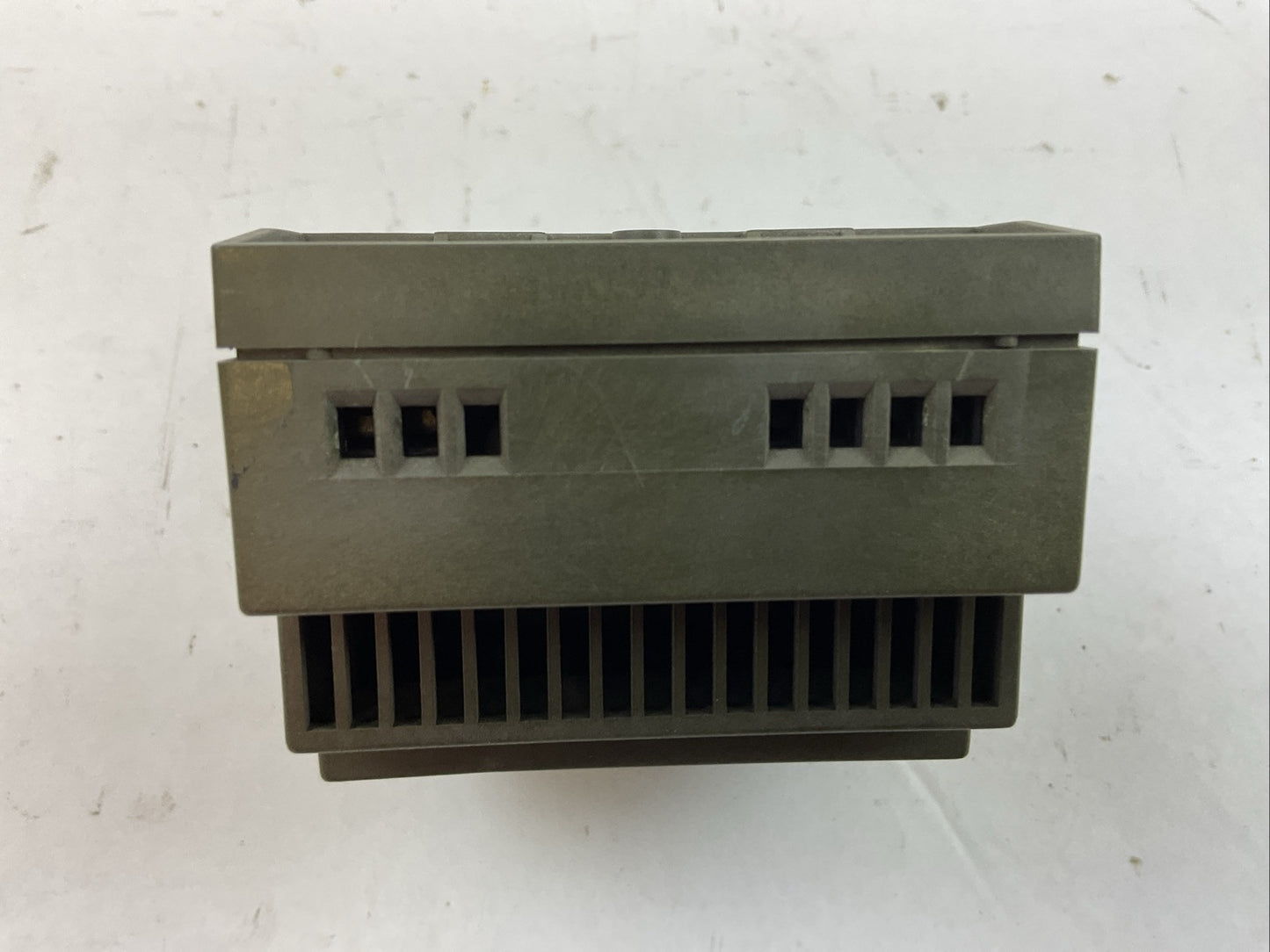 SIEMENS 1P 6EP1331-1SH01 POWER SUPPLY OUTPUT 24VDC 1.3A INPUT 120-230VAC