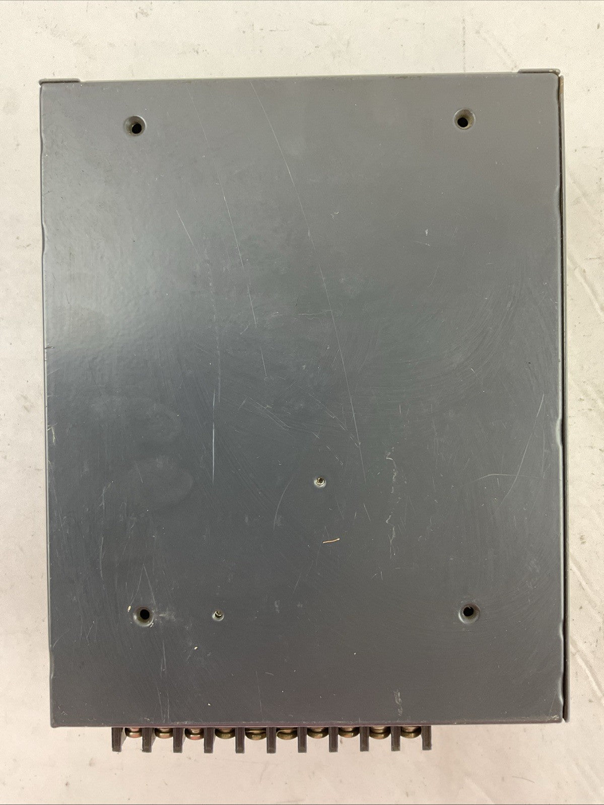 LAMBDA JWS600-24 POWER SUPPLY OUTPUT 24VDC 27A INPUT 100-240VAC 8.2A 50/60HZ5