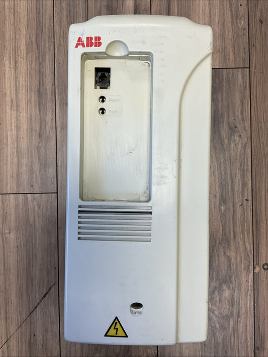 ABB ACS800-U1-0020-5+P901 AC DRIVE 20HP 15kW OUTPUT 3PH 0...300HZ 0...U1 VAC0