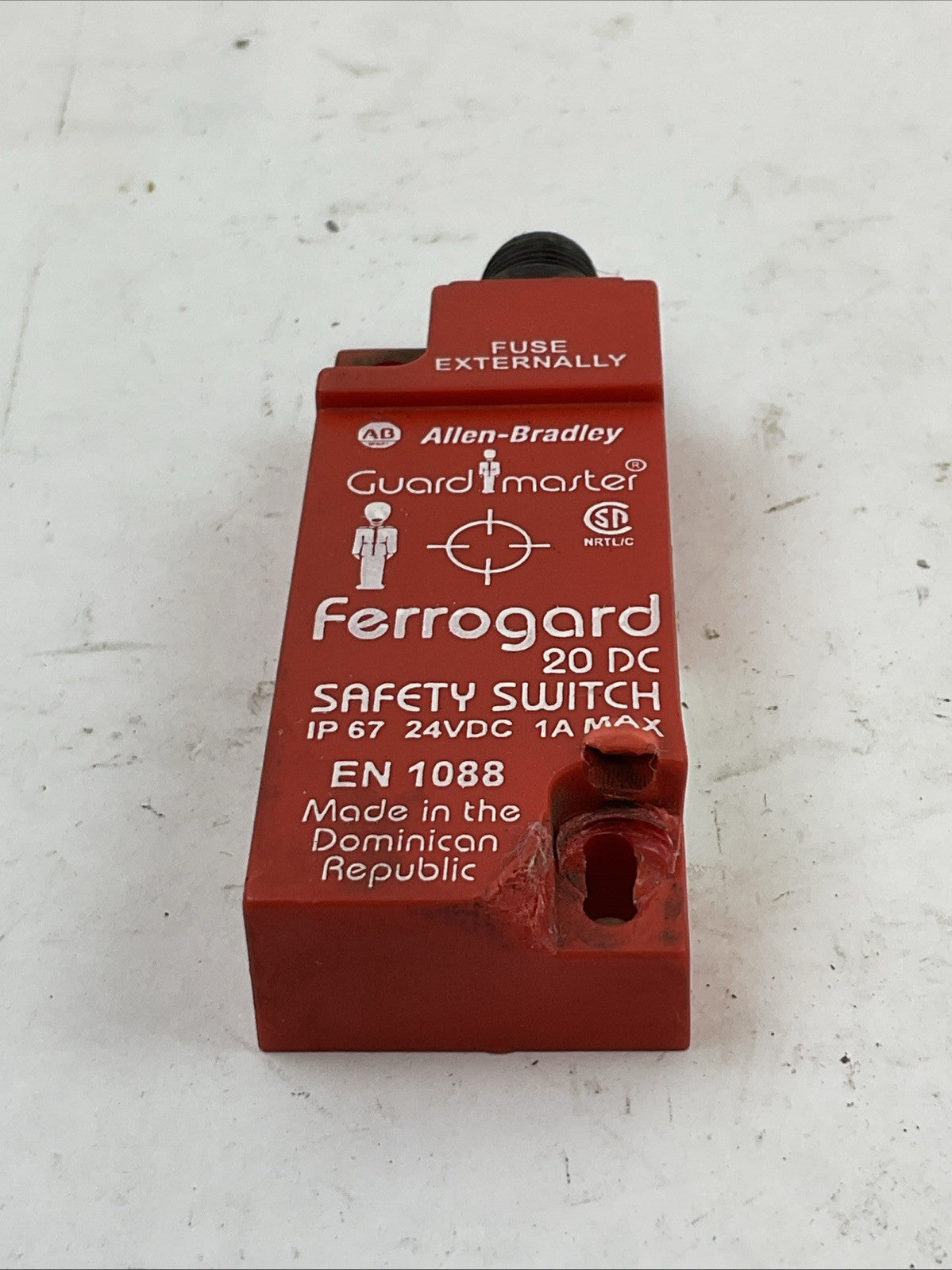 ALLEN BRADLEY GUARD MASTER FERROGARD 20DC 440N-G02090 SAFETY SWITCH 24VDC 1A5