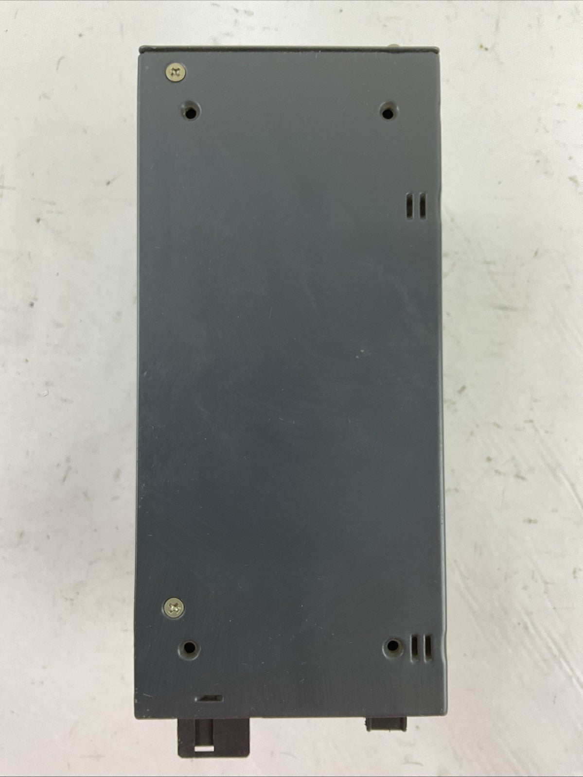 LAMBDA JWS600-24 POWER SUPPLY OUTPUT 24VDC 27A INPUT 100-240VAC 8.2A 50/60HZ4