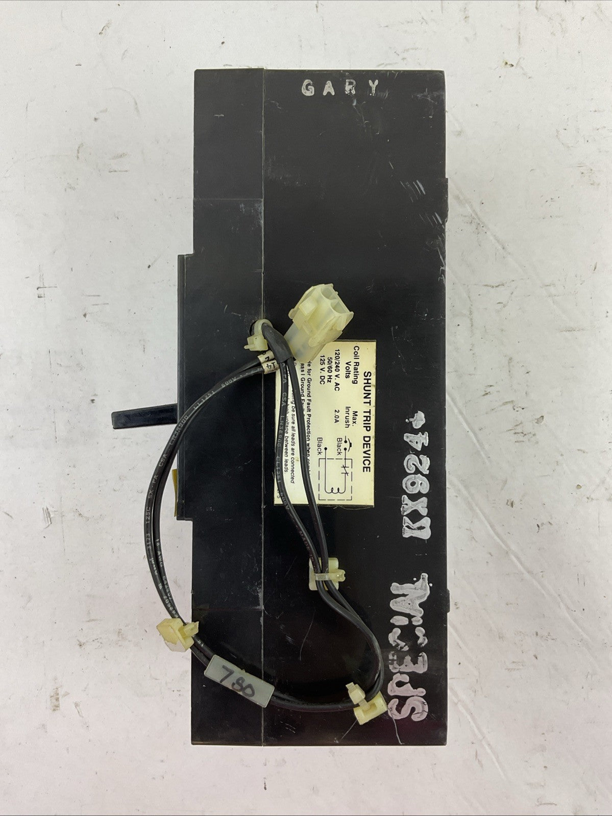GE TFK236F000 CIRCUIT BREAKER FRAME 3P TRIP 100AMP SHUNT TRIP 120/240VAC 125VDC3