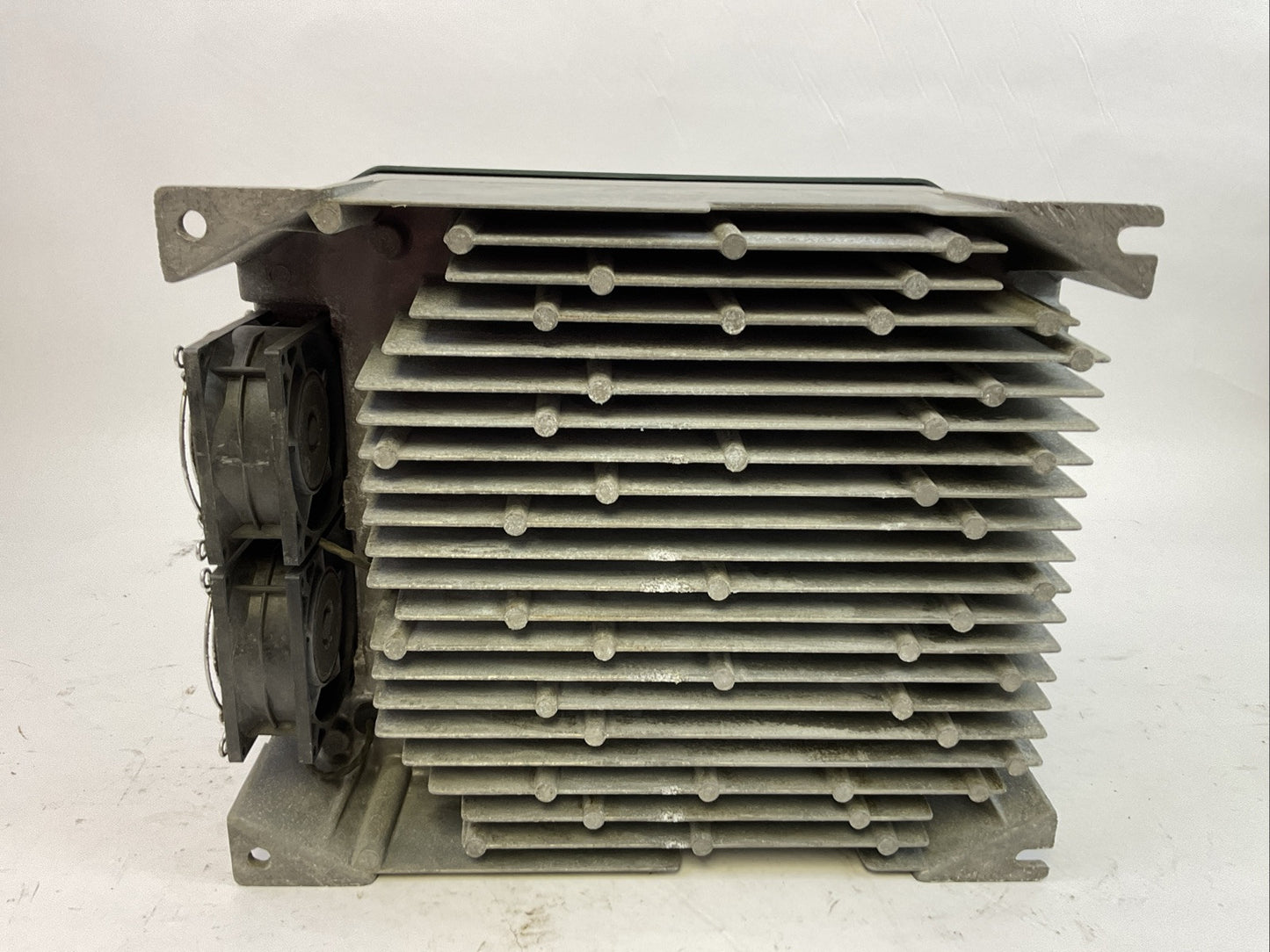 RELIANCE ELECTRIC 7V4160 AC DRIVE 380-460VAC TYPE 1/IP20 C6.06 GV3000/SE5