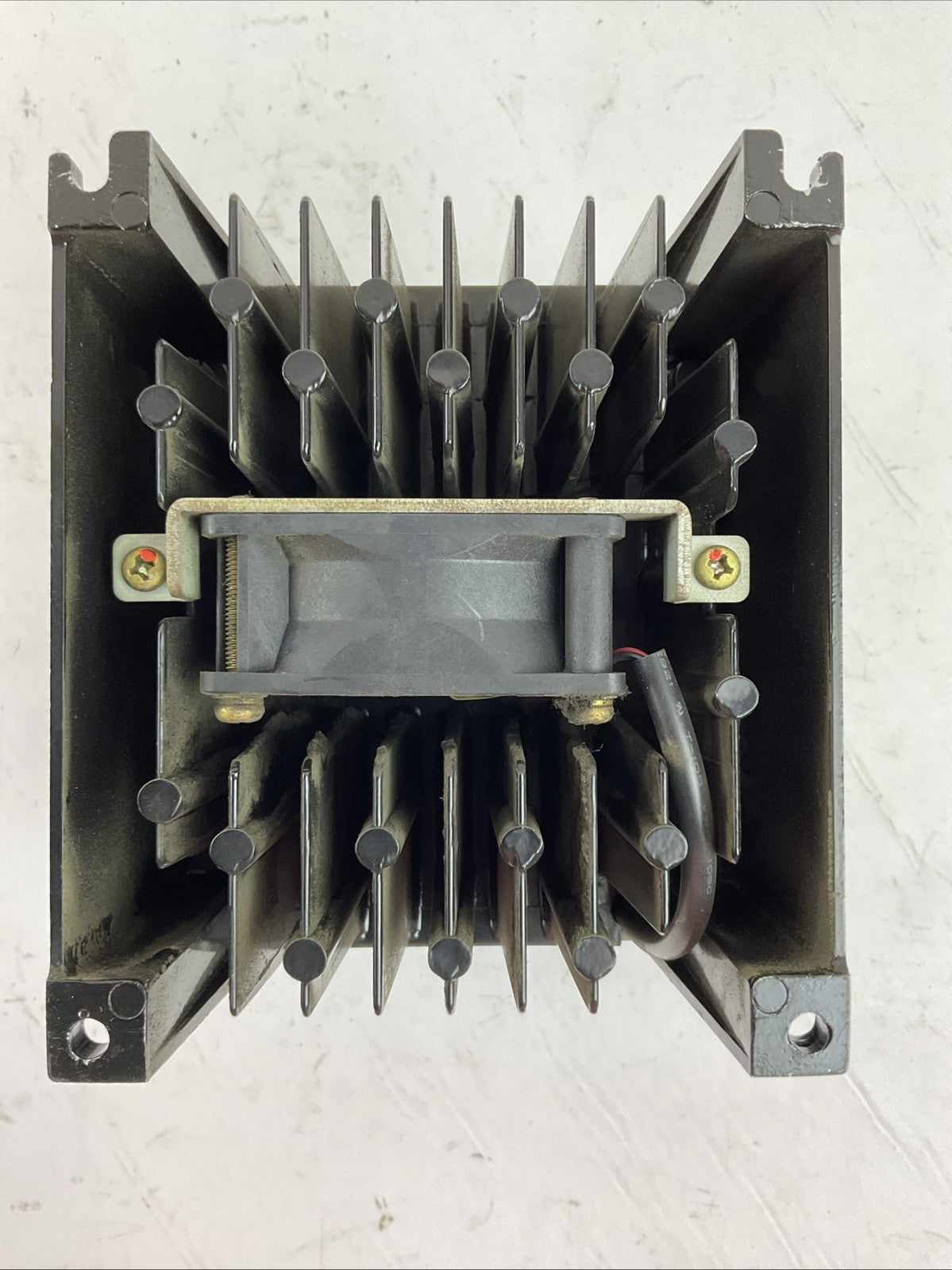 FUJI FV1.5C11S-2 AC DRIVE INVERTER OUTPUT 3PH 2.6kVA 200-230V 7A INPUT 200-230V6