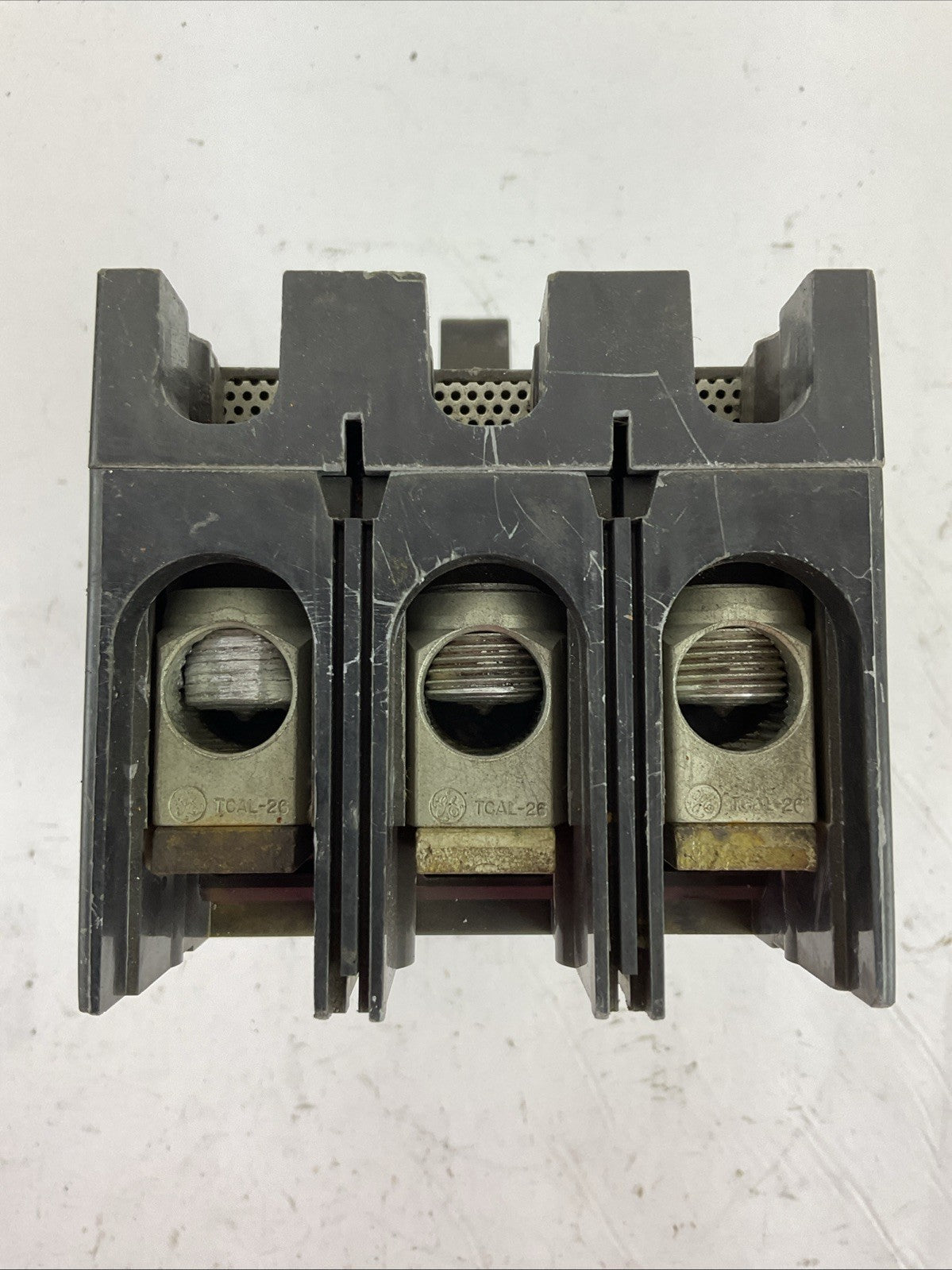 GE TFK236F000 CIRCUIT BREAKER FRAME 3P TRIP 100AMP SHUNT TRIP 120/240VAC 125VDC6